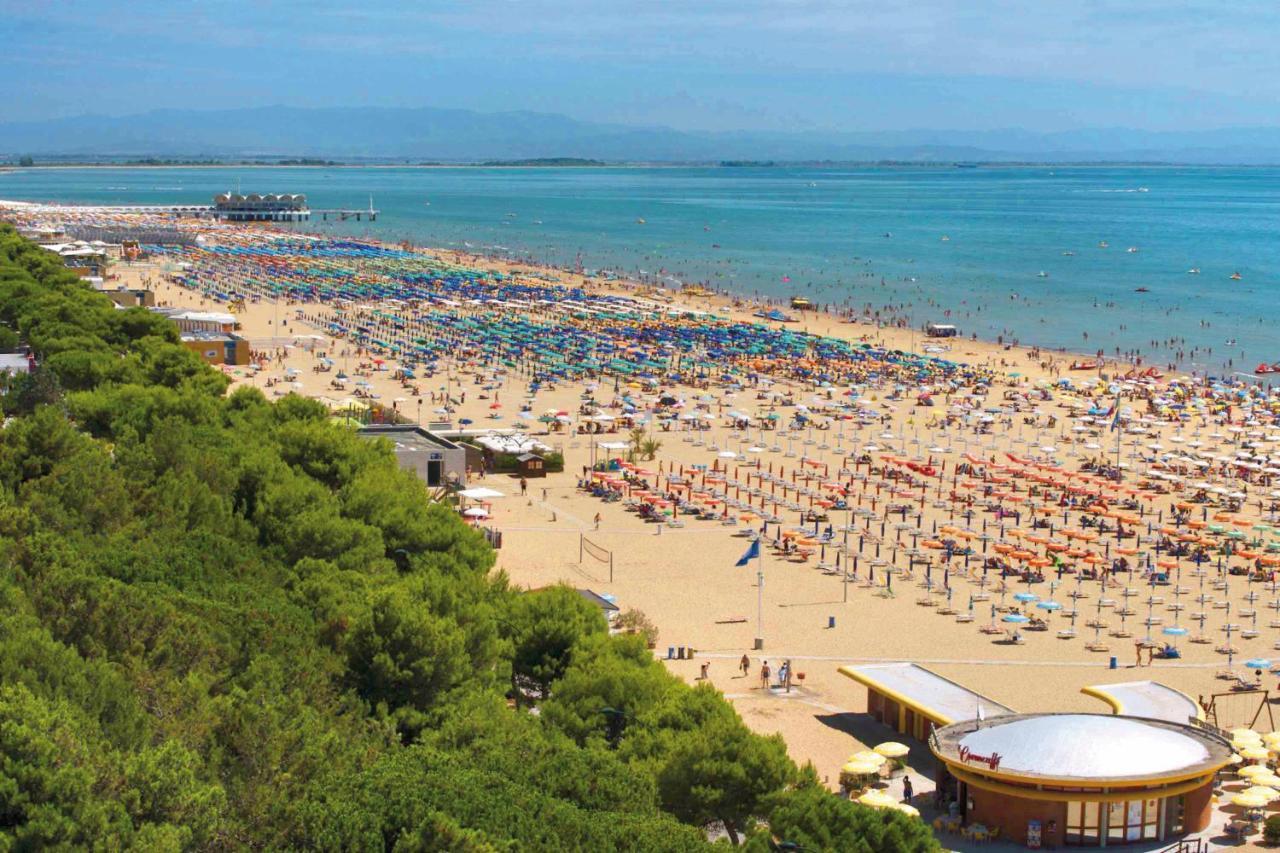 Villa Beethoven Lignano Sabbiadoro Exterior photo